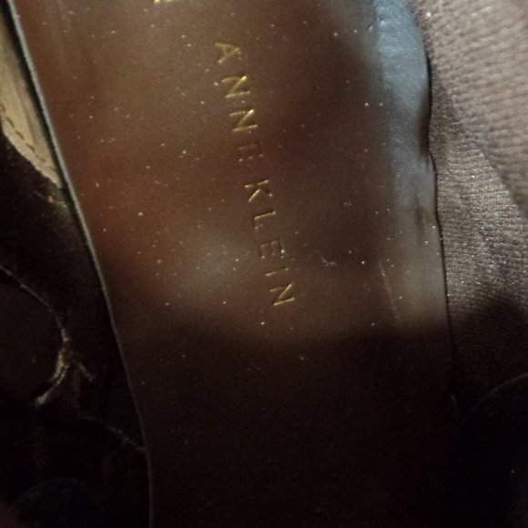 Anne Klein Brown Leather Ankle Boots Zip Up  Sz 8.5 Goldtone Hardware Buckles - Picture 12 of 16